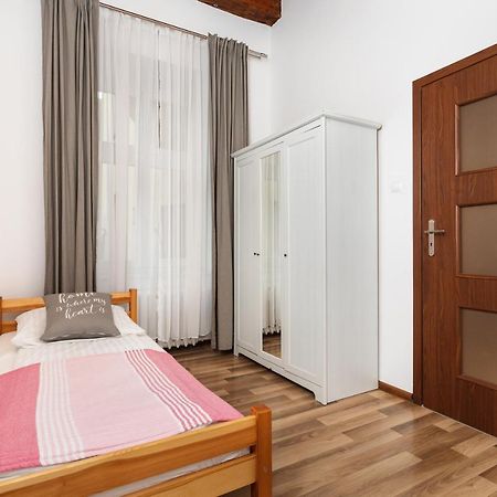 City Of The Kings-Camomile Apartment Cracovie Extérieur photo