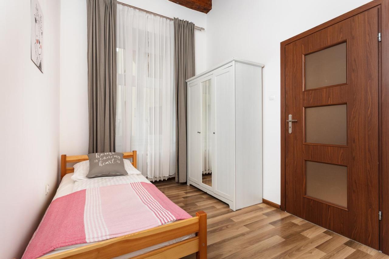 City Of The Kings-Camomile Apartment Cracovie Extérieur photo